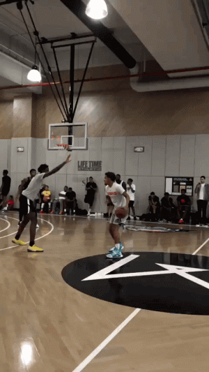 一场4-0！让意甲榜首易主：国米大胜登顶，争冠4强差3分米兰有戏（4-0大捷改写意甲排名：国米登上榜首，争冠四强仅差3分米兰仍有戏）