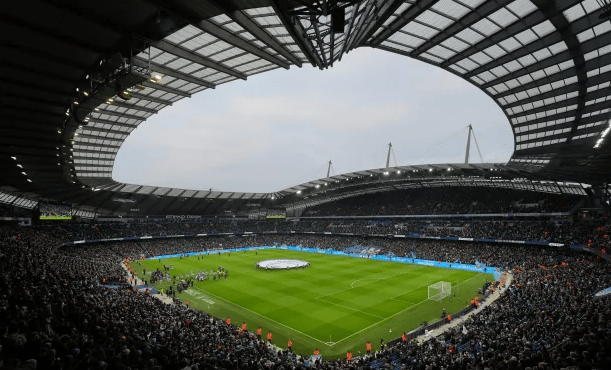 送出角球助攻，恰尔汗奥卢当选国米客胜维罗纳全场最佳球员（凭借角球助攻，恰尔汗奥卢荣膺国米客胜维罗纳全场最佳）