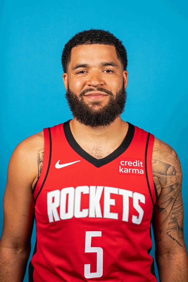 NBA交易市场动态：快船完成外援签约,（快船官宣签下外援，NBA交易市场再起波澜）