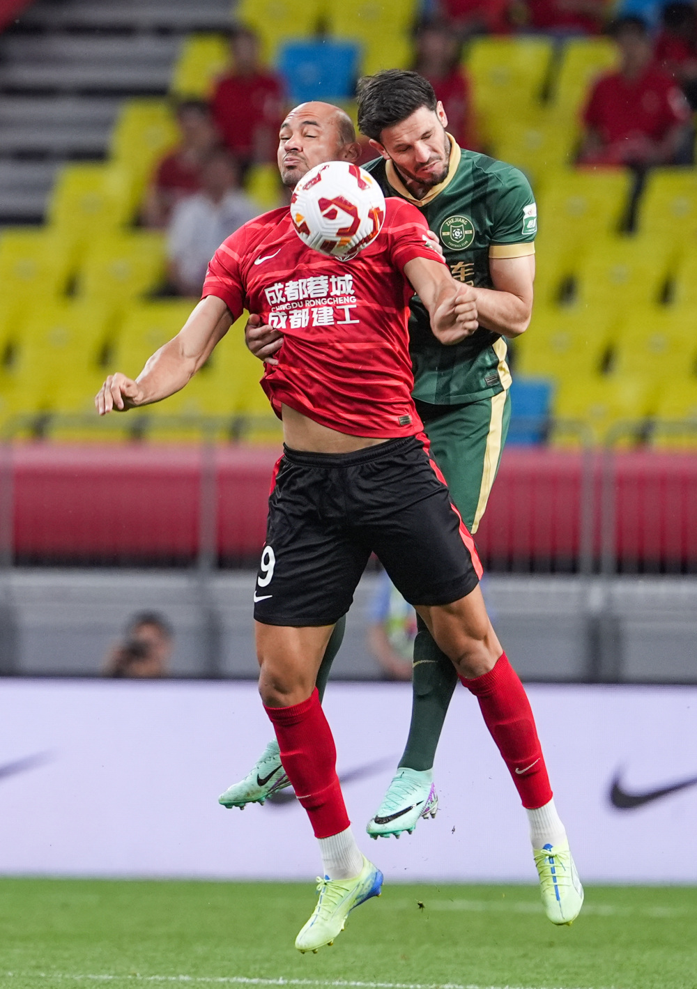 巴特勒：失误权属于库里和追梦，我们其他人要尽量减少失误（巴特勒谈失误：库里和追梦有容错空间，其他人要尽量控制失误）