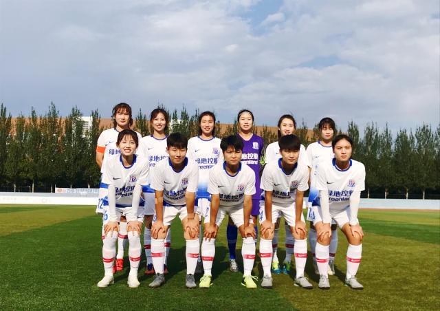 欧冠大神：鹏哥解球10连红 琛茹、小盼哥24中22（欧冠高手：鹏哥解球豪取10连红，琛茹与小盼哥24单命中22）