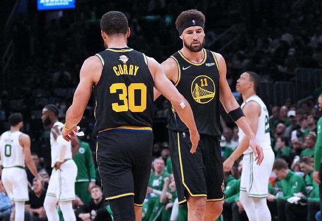 降维打击！文班过去3场打替补数据：60分钟砍63分 正负值+64！（统治力爆棚！文班近3场替补仅用60分钟砍下63分，正负值高达+64）