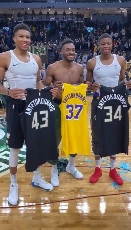 教练亲自上了？丁伟拿着球不给古德温 延阻对手发球（教练亲自干预？丁伟握球拒还古德温，拖延对方发球）