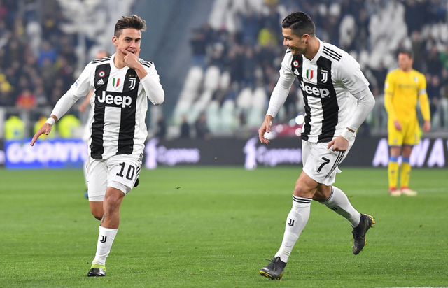 南通发布：苏超南通队载誉而归，3000多名球迷迎接城市英雄（南通发布：苏超南通队凯旋归来，三千余名球迷热情迎接城市骄傲）