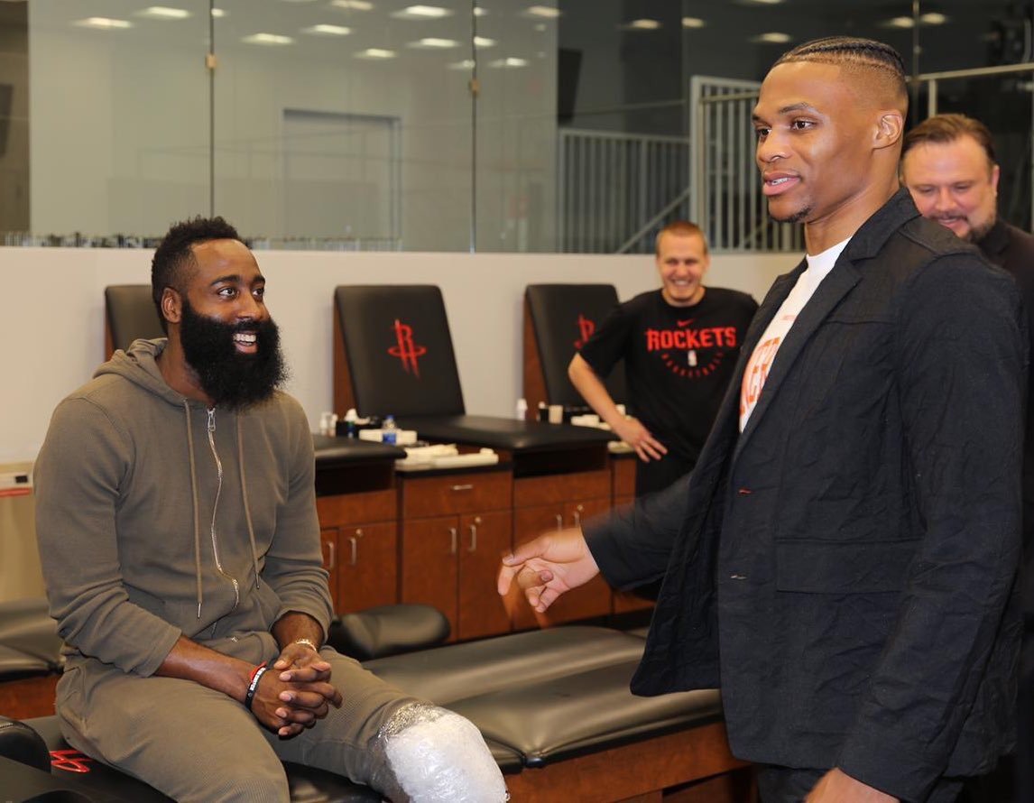 单场比赛参与5球，23岁的奥利塞打破拜仁两项纪录（23岁奥利塞单场造5球，刷新拜仁两项纪录）