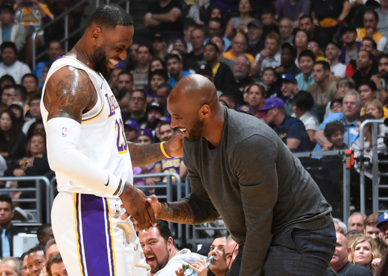 斯帕莱蒂：伊尔迪兹是超顶级球员，弗拉霍维奇肌肉拉伤了（斯帕莱蒂称伊尔迪兹堪称顶尖，弗拉霍维奇遭遇肌肉拉伤）