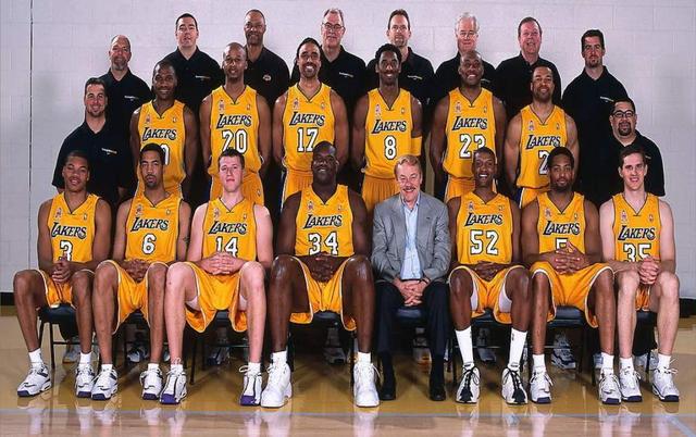 骑士伤病报告：阿伦&迪安·韦德今日战老鹰将复出（骑士伤情更新：阿伦与迪安·韦德今日对阵老鹰复出）