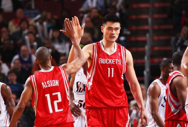 中超战报：弗兰克破门，席尔瓦双响，浙江队2-2青岛海牛（中超赛况：席尔瓦梅开二度，弗兰克建功，浙江2-2战平青岛海牛）