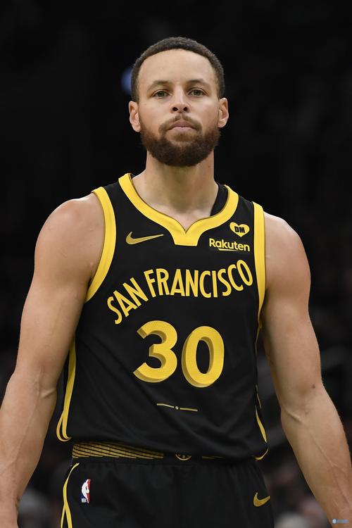 TA报道4-3-3阵型：起源于荷兰全攻全守，如今阵型界限已模糊（TA解读4-3-3：源自荷兰全攻全守，现代阵型边界愈加模糊）