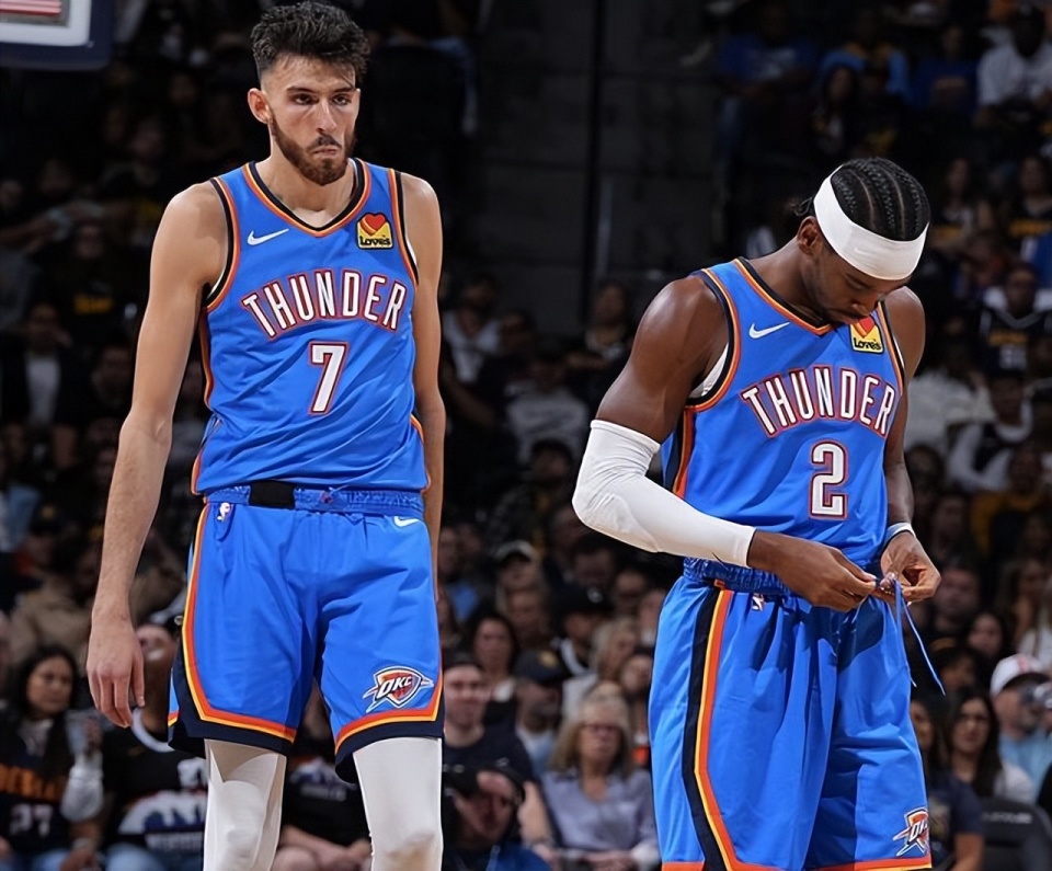 努诺-门德斯：我现在感觉状态不错，下场欧冠会全力争取胜利（努诺-门德斯：状态良好，欧冠下一战全力争胜）