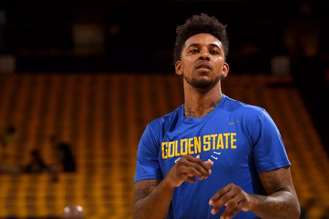 坐地起价？世欧预附加赛对阵出炉后爱尔兰往返捷克机票上涨近2倍（世欧预附加赛对阵公布后，爱尔兰往返捷克机票价格飙升近两倍）