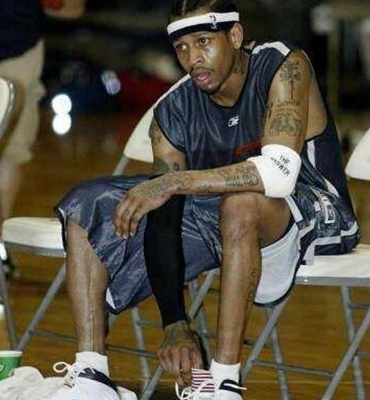 麦克丹尼尔斯第三节5中5轰12分，带领森林狼迫近比分（麦克丹尼尔斯第三节5投全中砍12分，助森林狼缩小差距）